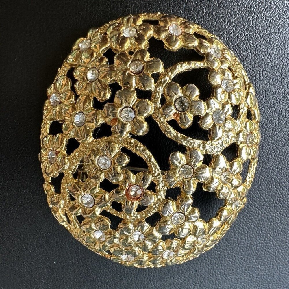 VTG Oval‎ Brooch Pin 1.5" Floral Clear Rhinestone Yellow Gold Plated Filigree